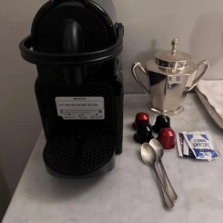 Alojamento de Acomodação e Pequeno-almoço Palazzo Carafa Santangelo 4*